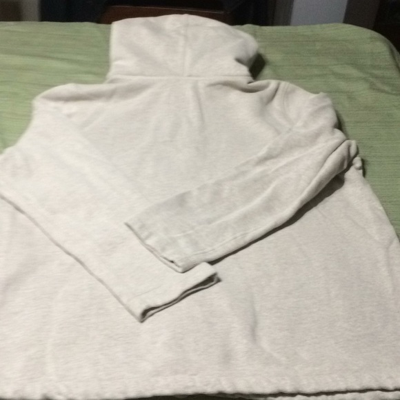 ACTIVE BEAUTIFUL HOODIE EXCELLENT CONDITION - Picture 6 of 7